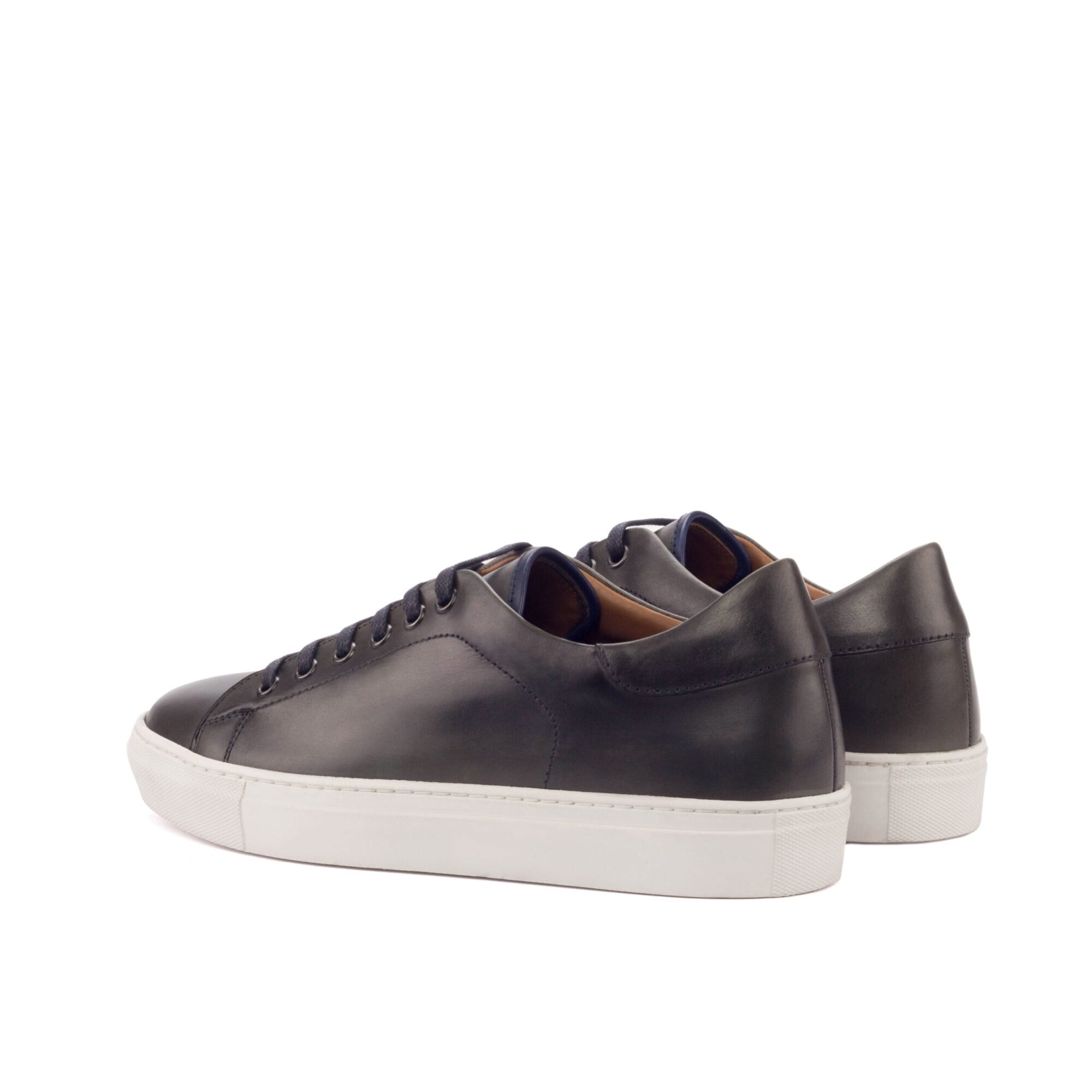 Trainer - Image 2