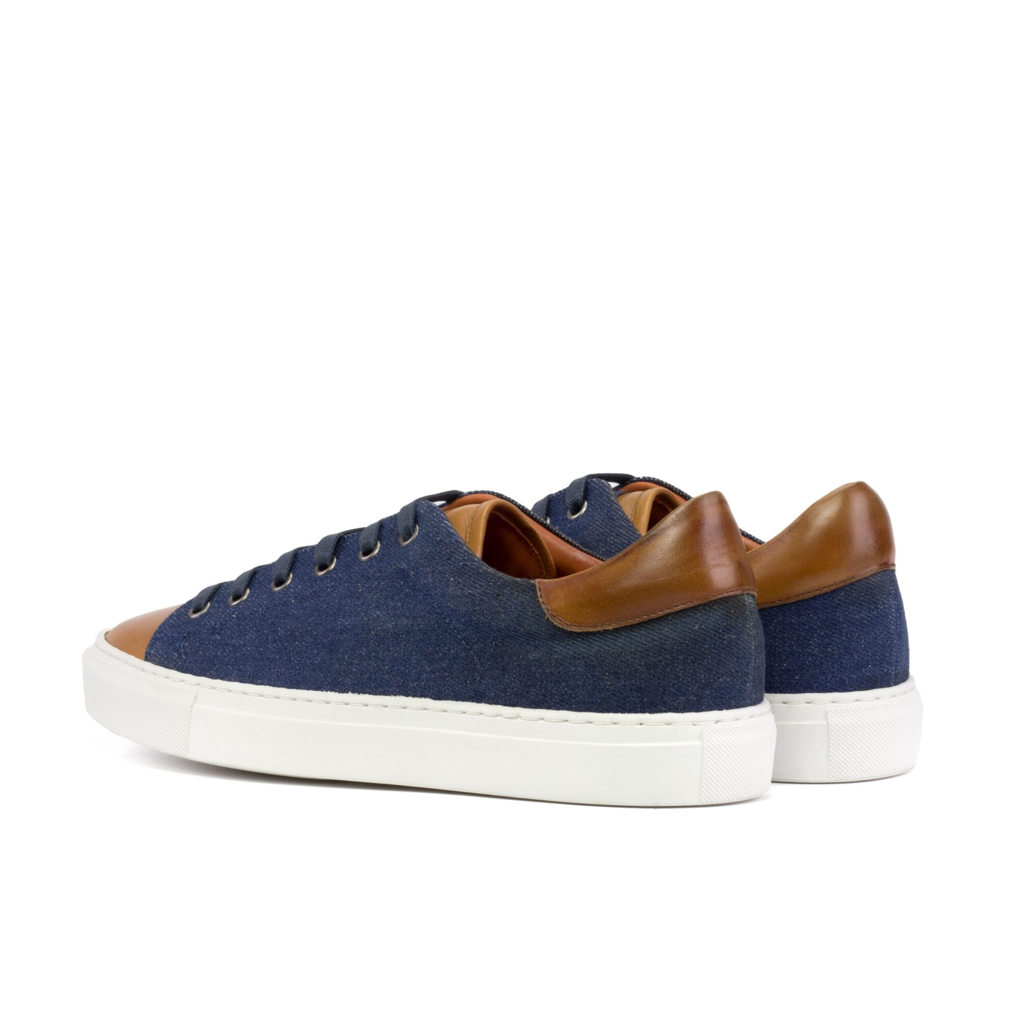 Trainer - Image 2