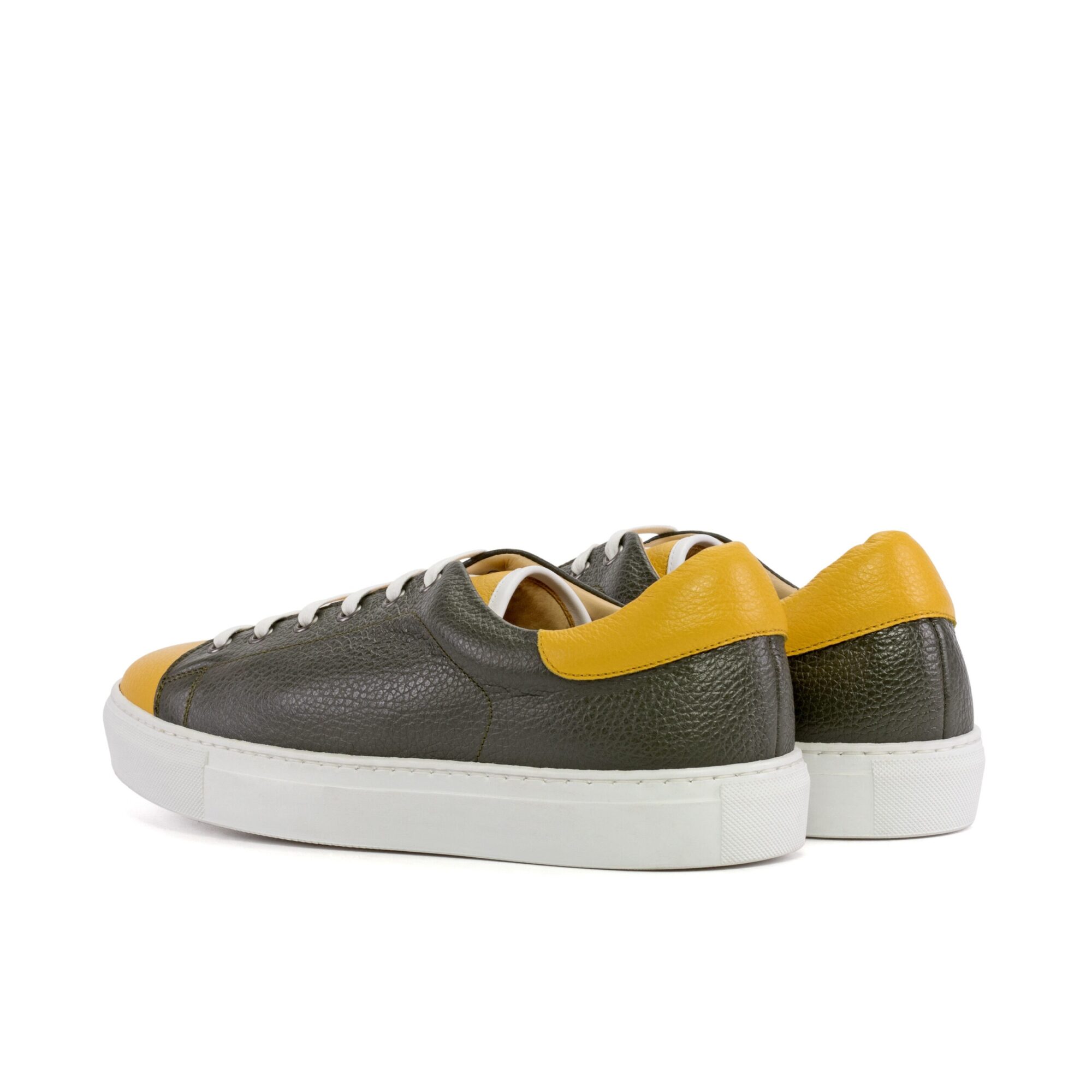 Trainer - Image 2