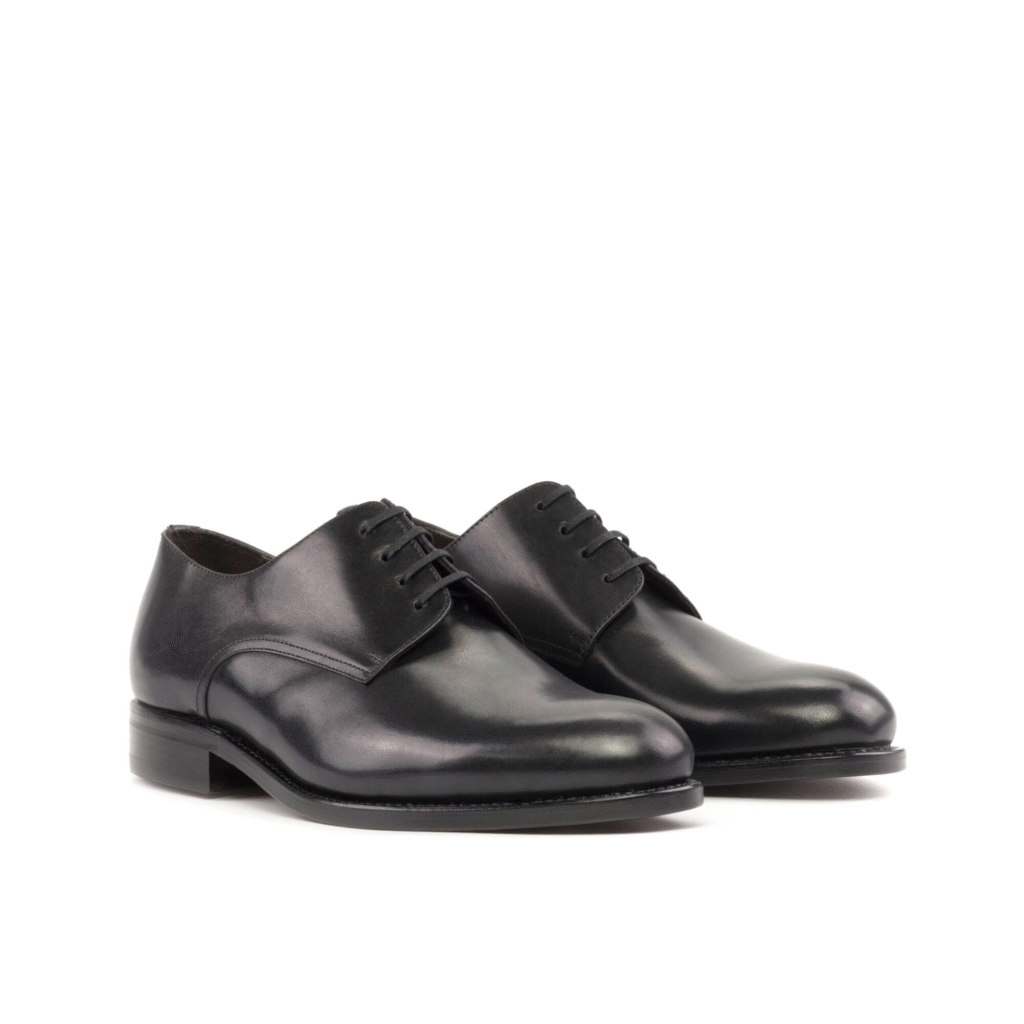 split toe derby shoes